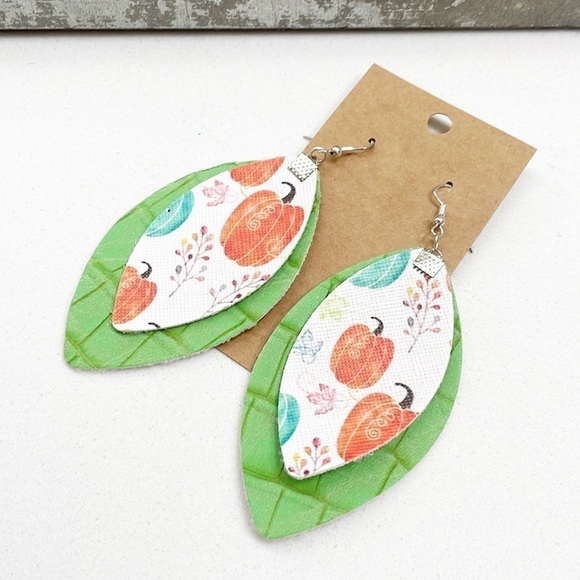 Pumpkin print teardrop hand made earrings - Picture 1 of 2